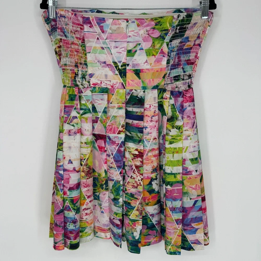 AMANDA UPRICHARD‎ STRAPLESS MINI DRESS GEOMETRIC PLEATED MEDIUM FLASHY CHIC